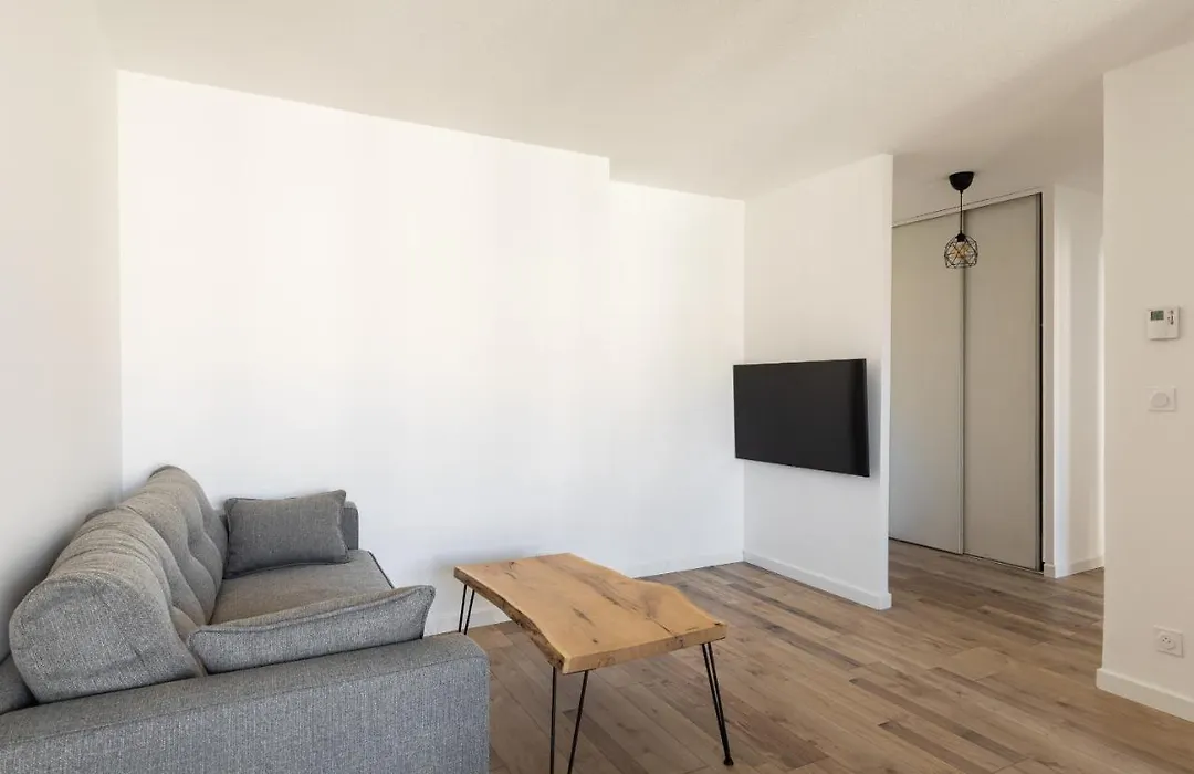 Dify Bourbonnais - Quartier Vaise-1