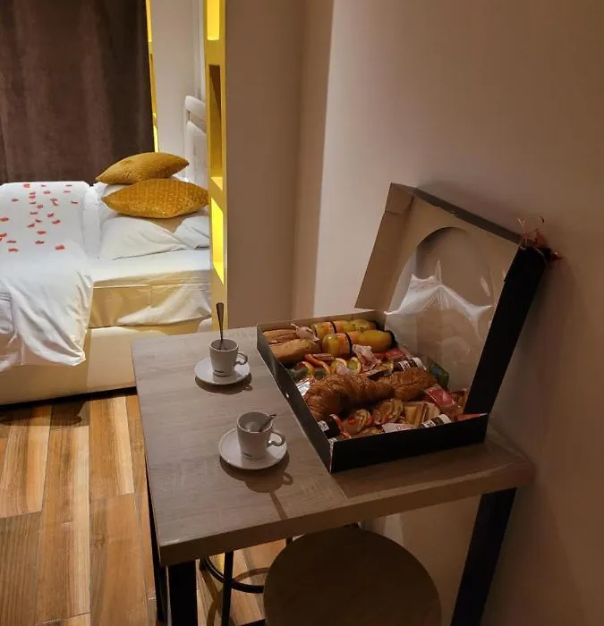 SPA Celyna appartement avec jacuzzi privatif-1