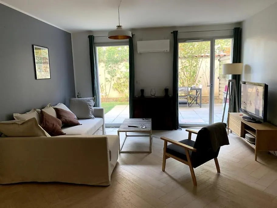 Appartement très calme avec jardin plein sud-1