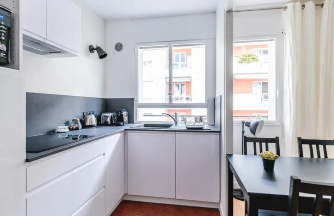Apartment With Alcove And Balcony Lyon Part-Dieu-1