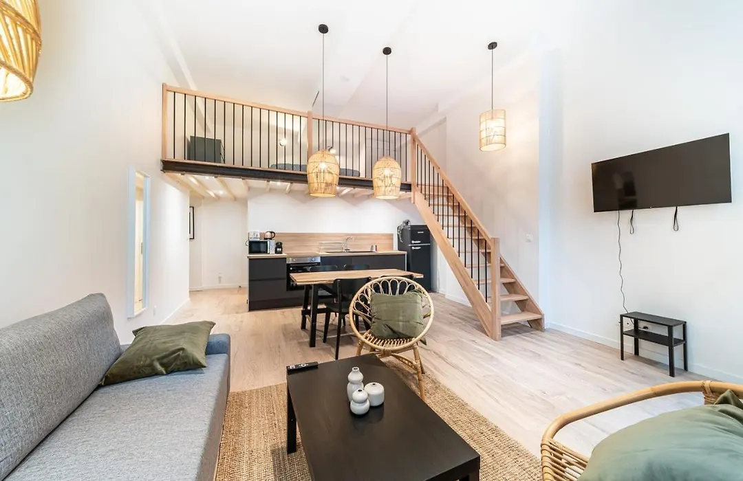 Chic Appartment - Heart of Lyon Opéra Suites - NINA-1