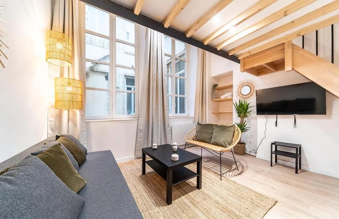 Les Suites de l'Opéra - Apartment Ella for 4 people-1