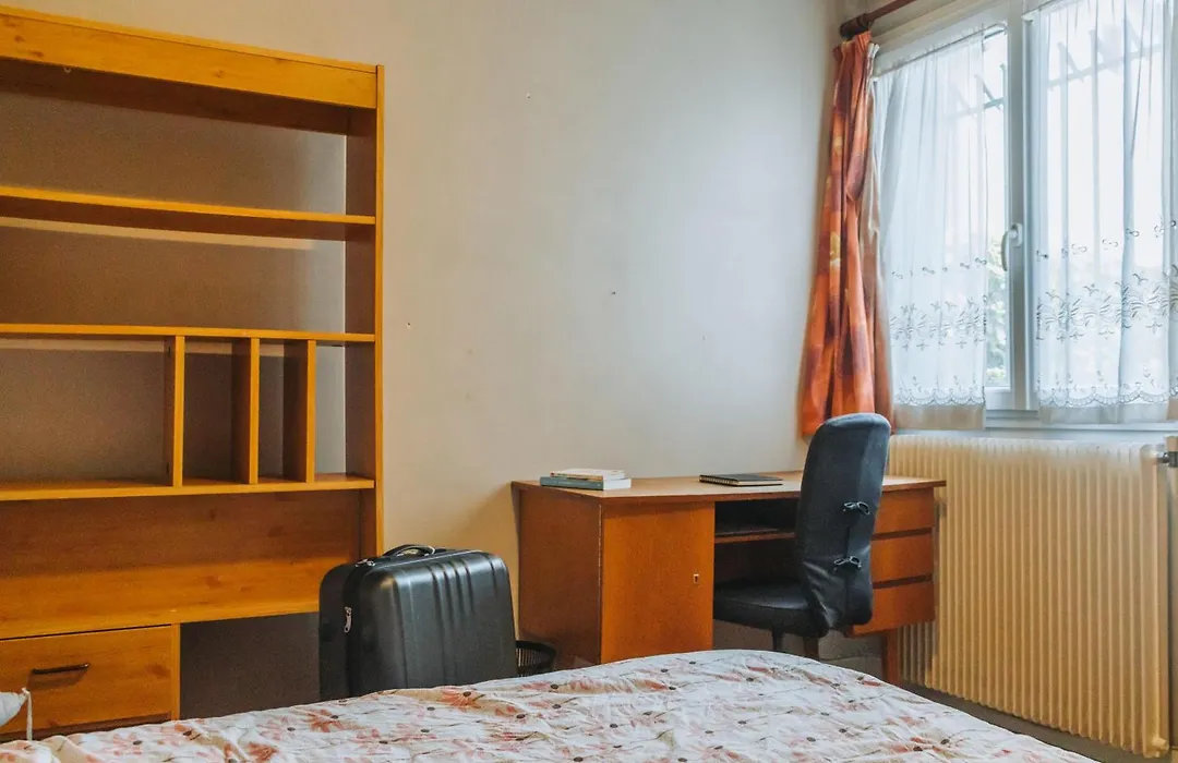 Appartement Paisible à Lyon - 2 Belles Chambres Privées-1