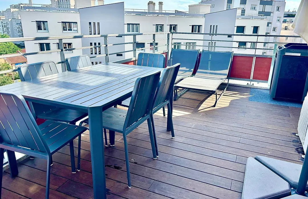 T2 proche hôpitaux terrasse plein ciel-1