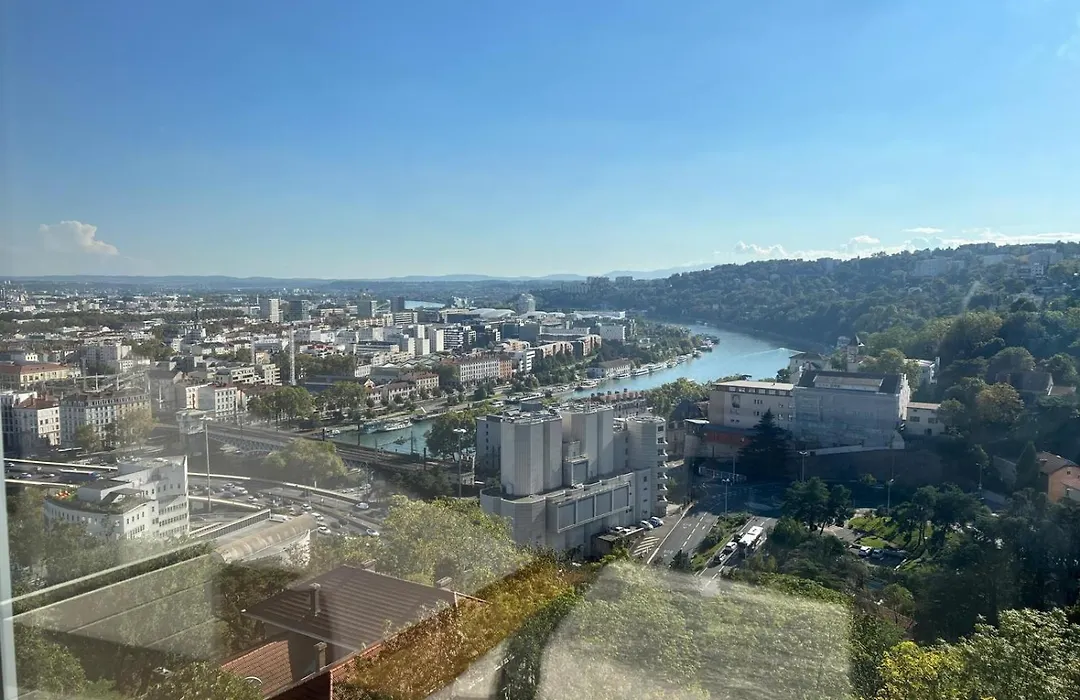 chambre dans les hauteurs de lyon proche Fourviere chez l hote-1