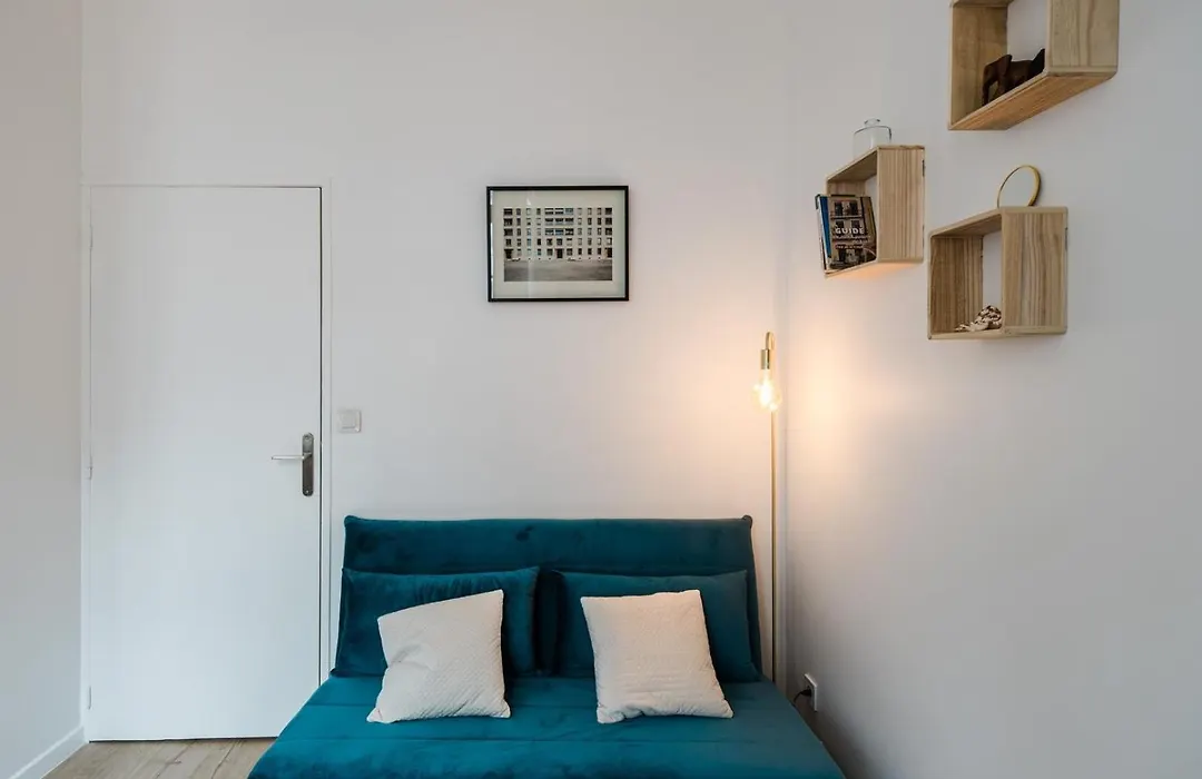 Bright, relaxing city-centre apartment AIL-1