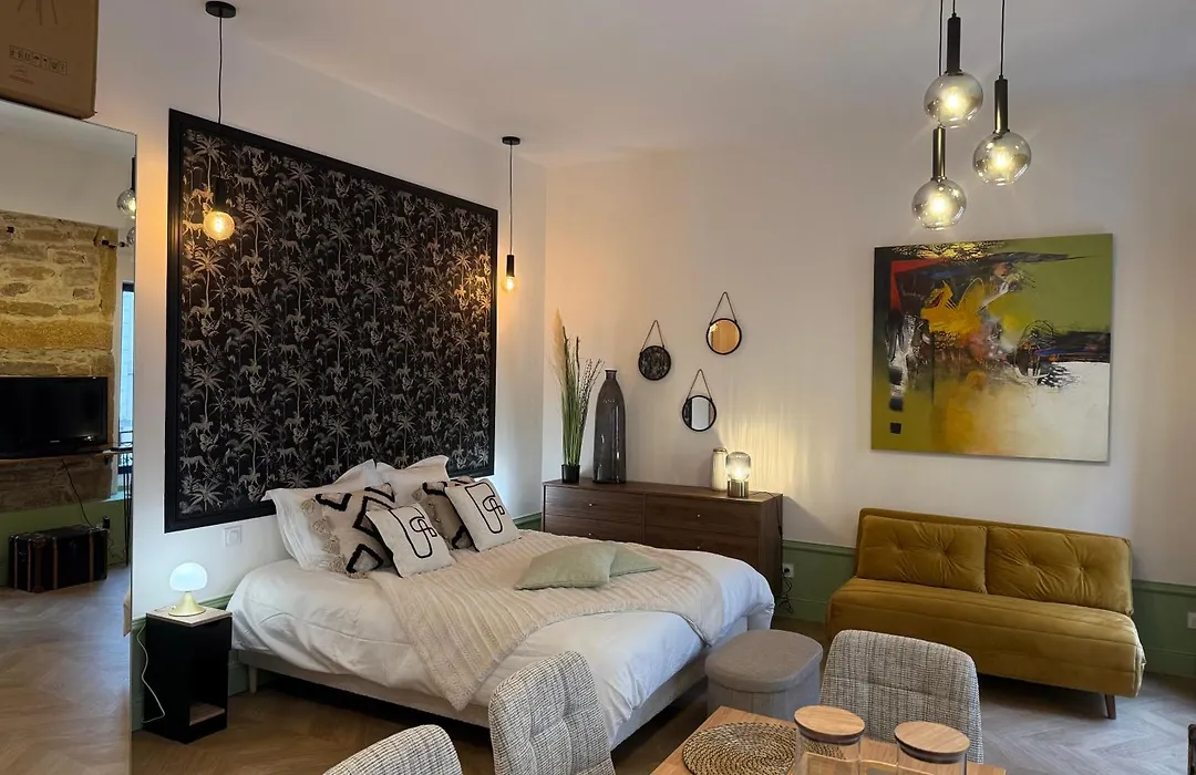 Appartement élégant et chic refait à neuf-1