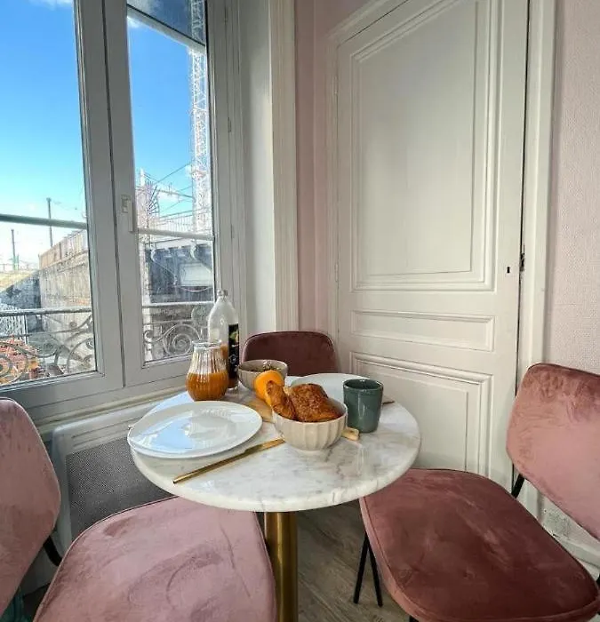 Suite Whitney-1