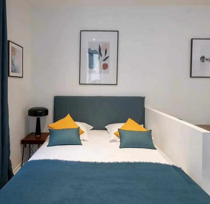 Opéra 8 - Superbe studio refait à neuf proche place des Terreaux-1