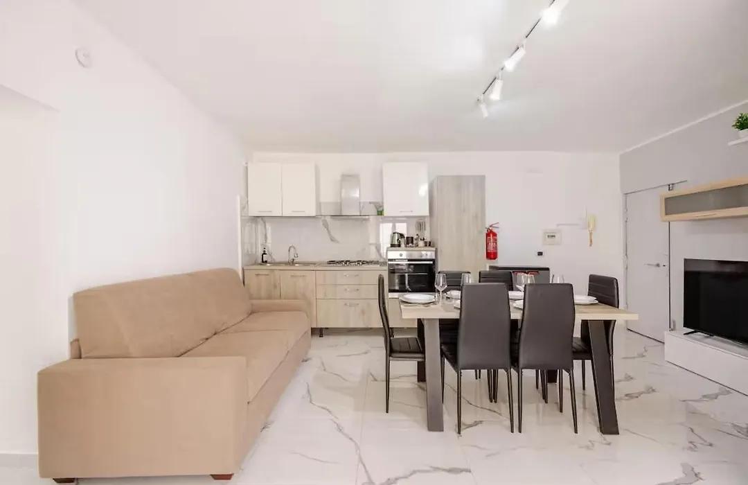 Kiros - Appartement 6 Personnes - Check In H24 - Wifi-1