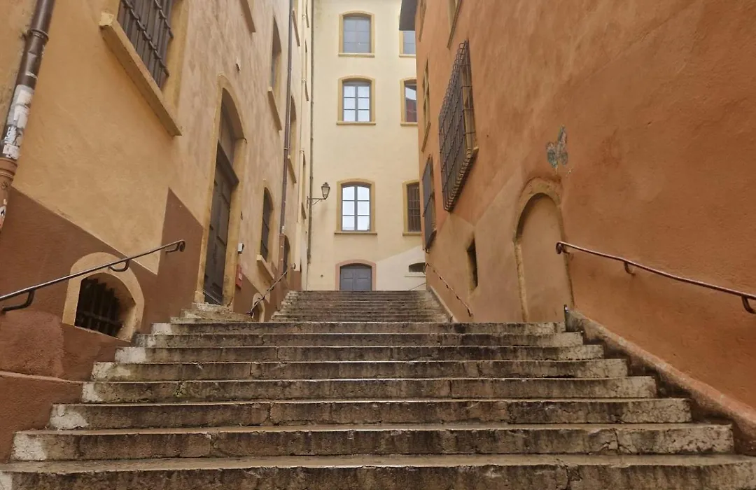 Le cocon du Vieux Lyon AIL-1