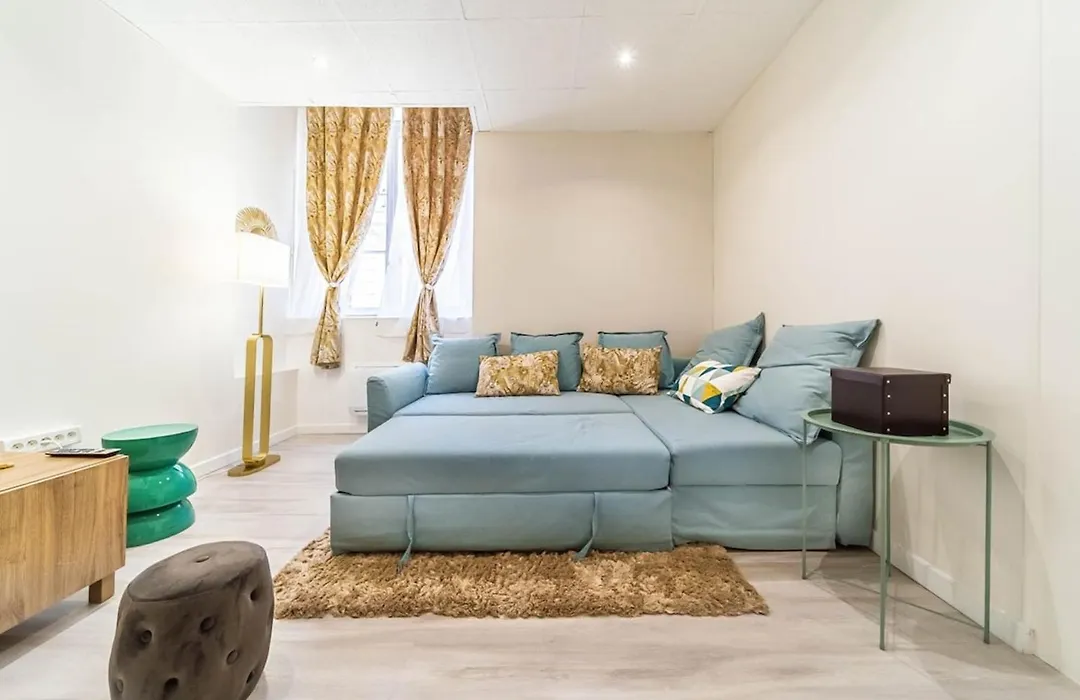 Saint-Nizier Accommodation For Two People Near Cordeliers-1