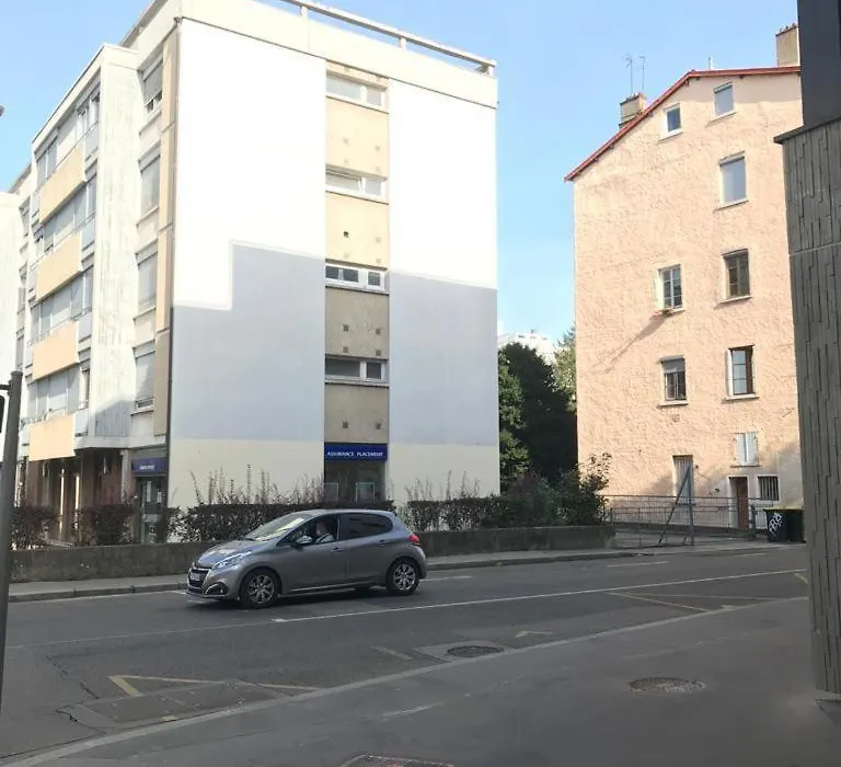 Duplex,centre Croix Rousse avec parking-1