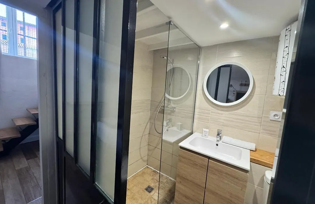 Charming Studio for 2 Guests Quai de Saône-1
