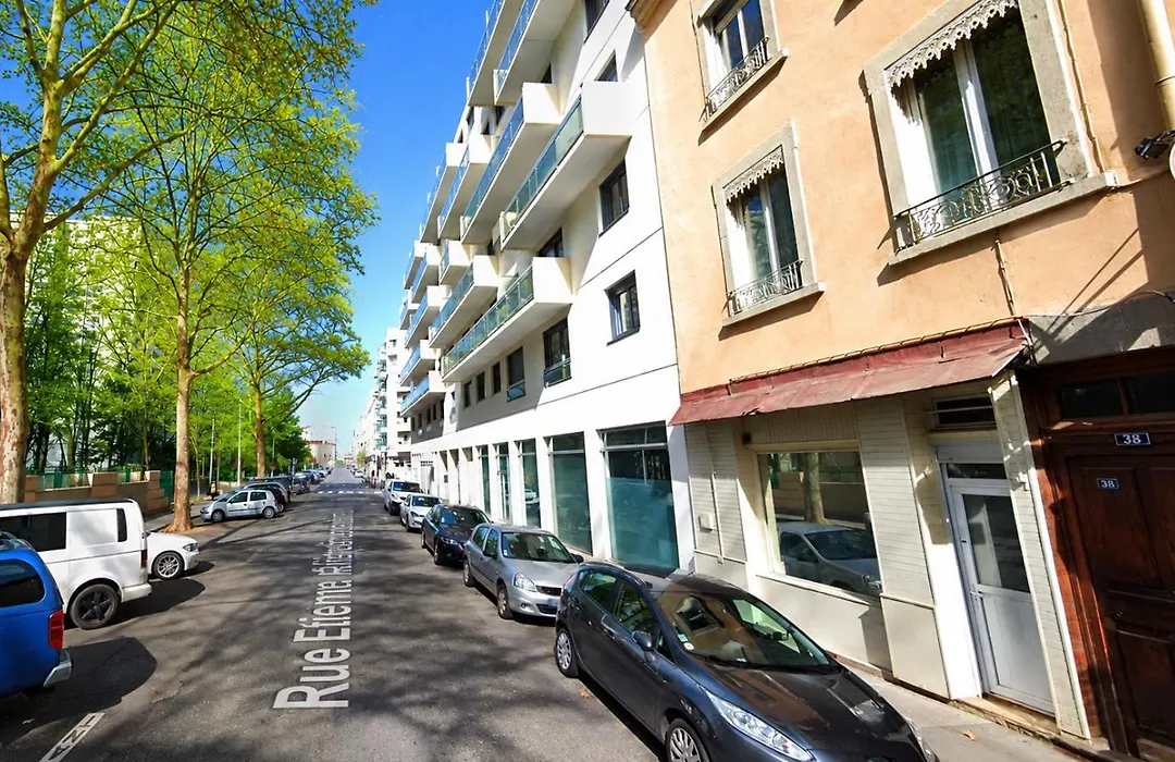 Good Night Inn Lyon-1