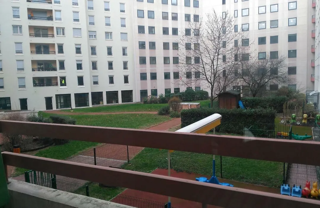 Bel et spacieux appartement de 84 m² avec parking très proche du Métro Garibaldi-1