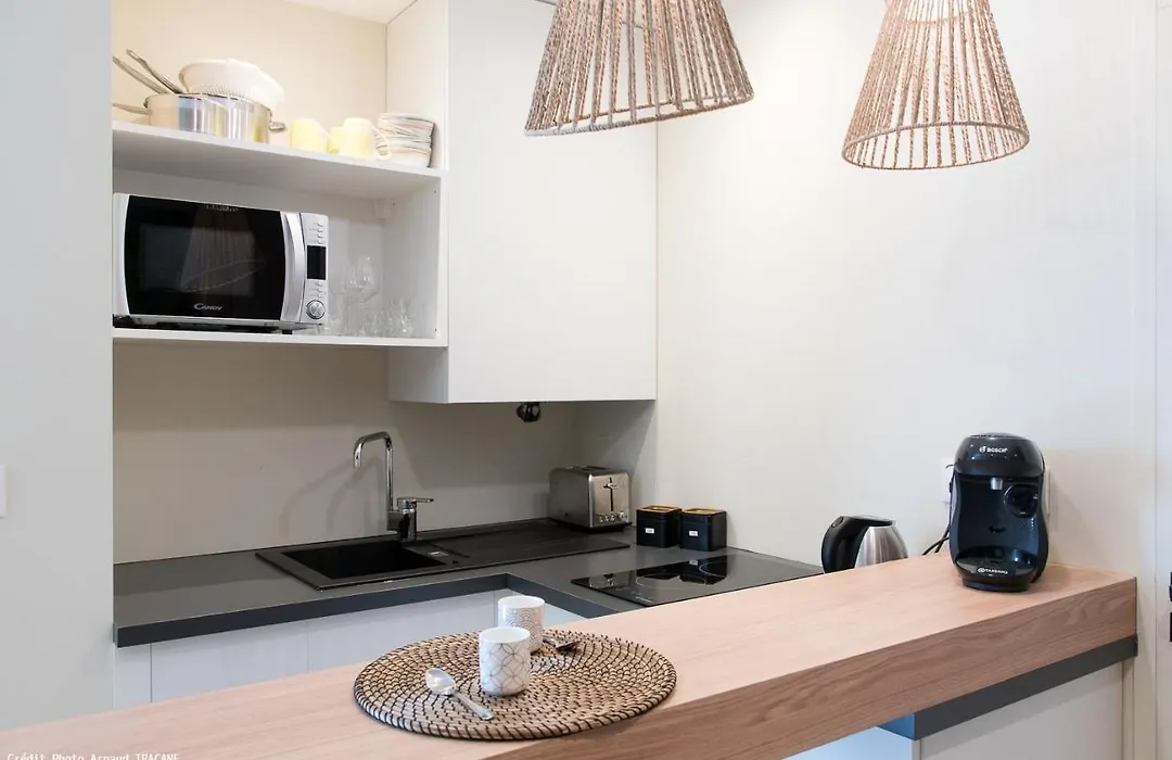 Studio Design Paloma Dark-1
