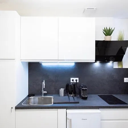 La Suite Saint Georges - Beau Studio Cosy Et Design A 5 Mn Metro Vieux Lyon-3