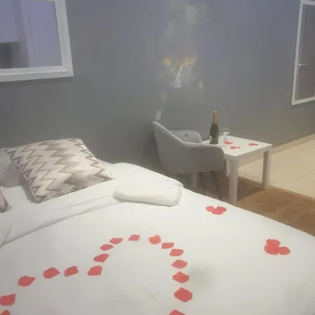 SPA Enzo Appartement avec Jacuzzi Privatif-2