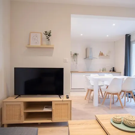 Envie Lyonnaise Location - 14 personnes - Terrasse - WIFI fibre optic-3