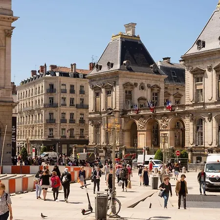 Le Royale Haussmann 4 Places Loft Canut-3