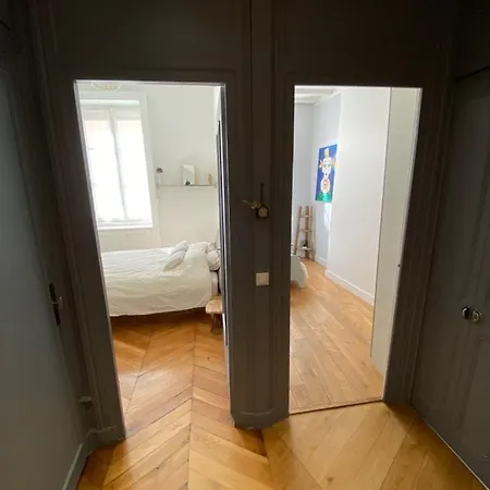Beautiful 3Br Apt In Lyon Center-3
