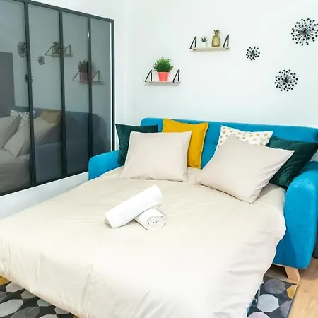 L’Appart des Quais - Charming appartement near Valmy metro Station-3