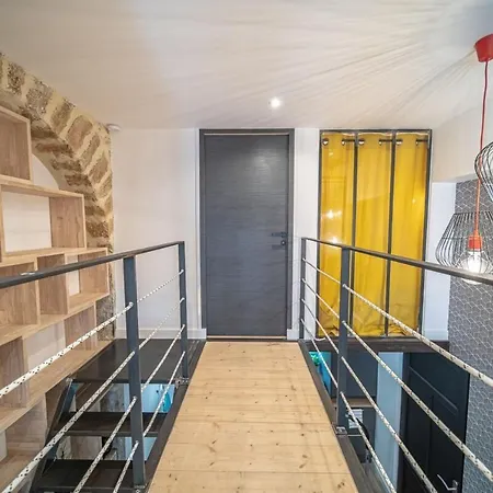 Spacious Loft in La Guillotière 2 Bedrooms Lyon 7-2