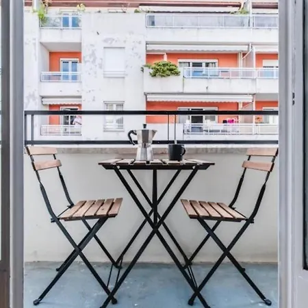Apartment With Alcove And Balcony Lyon Part-Dieu-3