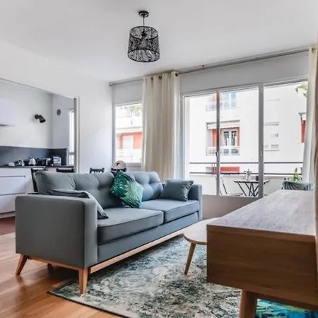 Apartment With Alcove And Balcony Lyon Part-Dieu-2