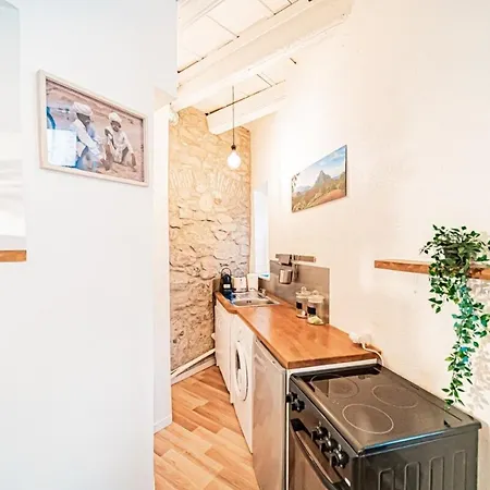 Le Petit St Paul Charming Studio T1 Bis In The Heart Of Old Lyon-2