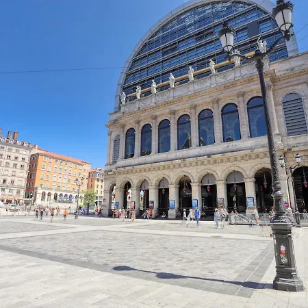 Palace Opéra, studio de charme-2