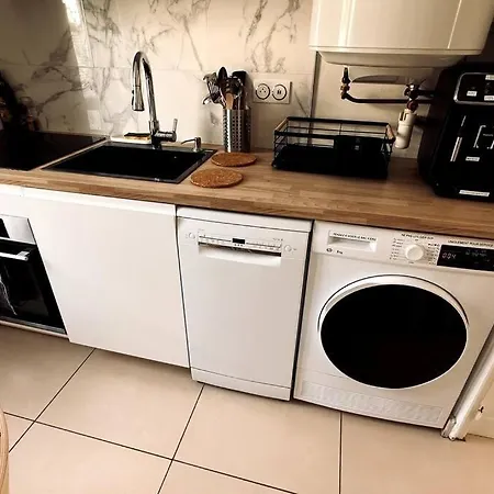 Appartement 3 chambres + parking à Lyon 7-2