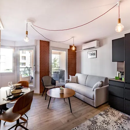 All In Lyon | Studio Chic & Parking-2