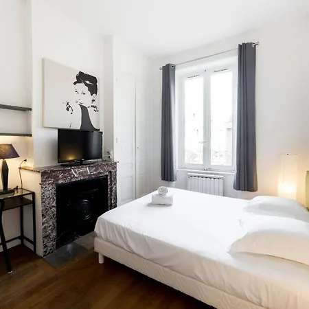 All in Lyon | Appartement calme-quartier Montchat-3