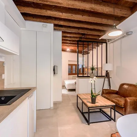 Le cocon du Vieux Lyon AIL-3