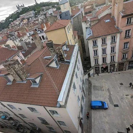 Mirador T2 ensoleillé place des Terreaux vue Fourvière-3