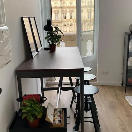 Grand Balcon Place des Terreaux-2