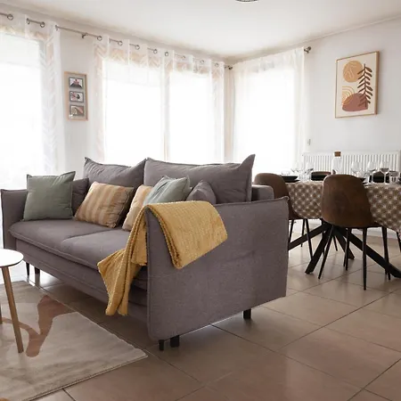 Bel Appartement spacieux le Joliot Curie 4-6 pers à Lyon - Eurexpo - LDLC ARENA-3