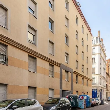 Studio Lumière in Lyon-2