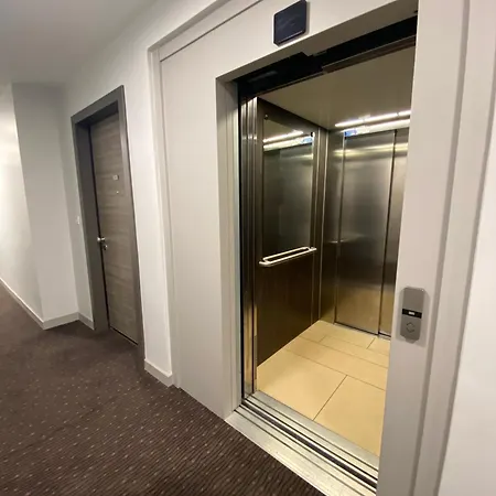 Appartement avec Balcon Immeuble Standing-3