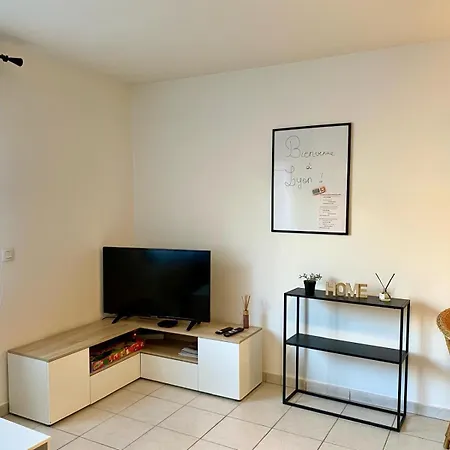 Appartement Résidence Quartier Vilette Paul Bert BOX GARAGE-3