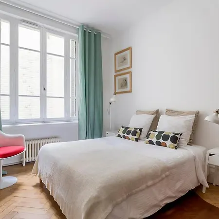 République - Appartement 2beapart-2