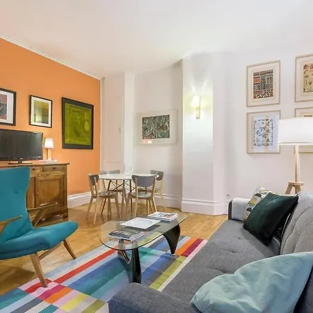 République - Appartement 2beapart-3