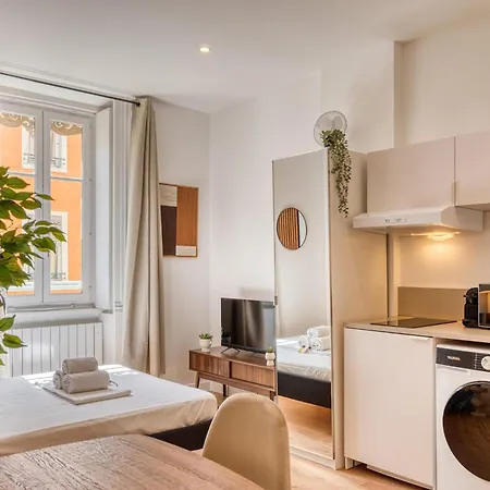 Le Docks Lodge - Studio - proche quai de Saone-2