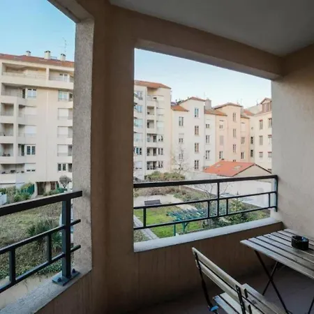 All in Lyon | Cocon Part-Dieu avec balcon-2