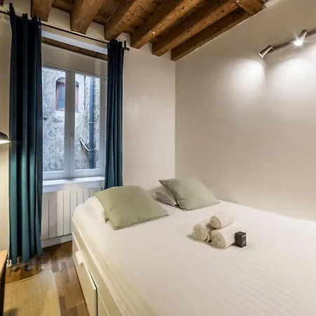 All in Lyon | appartement central à Lyon avec Clim-2