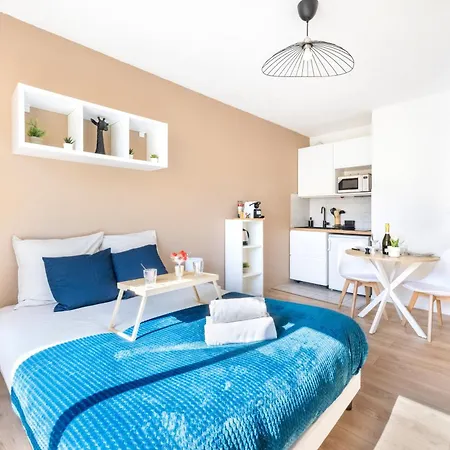 BnGo I Le Cosy I 2 personnes, Gare Perrache, Place Bellecour, Hypercentre Lyon-3