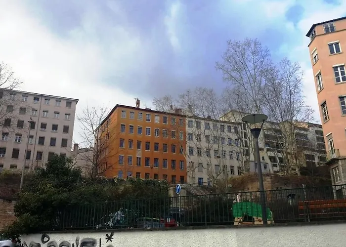 Cosy appartement, dans les pentes de la Croix Rousse Lyon