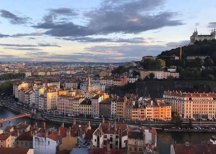 L Ancien Canut Cosy Lyon